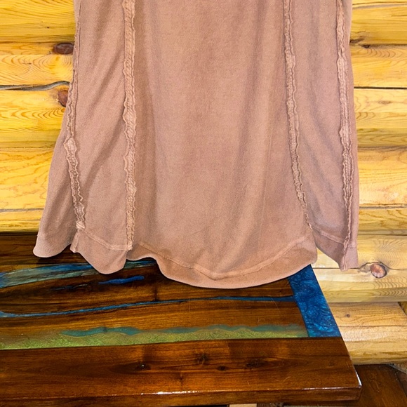 - Free People EUC North Sweatshirt Size M in Fawn ( Light Cocoa Brown) - Picture 11 of 11